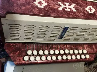 баян ( гармонь )