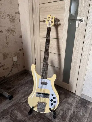 бас гитара Rickenbacker