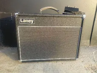 Ламповый гитарный комбо усилитель Laney