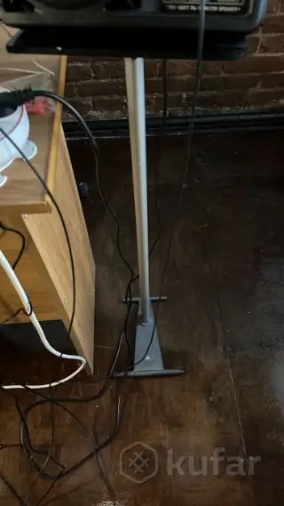 Стойки под акустику (Колонки) пара две штуки JBL