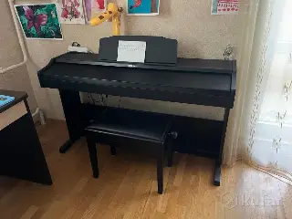 Цифровое пианино Roland RP 102 BK