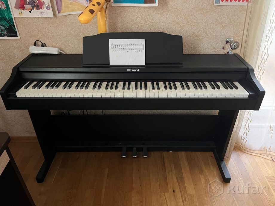 Цифровое пианино Roland RP 102 BK — фото 2