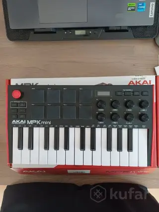 Midi-клавиатура AKAI Pro MPK mini MK3