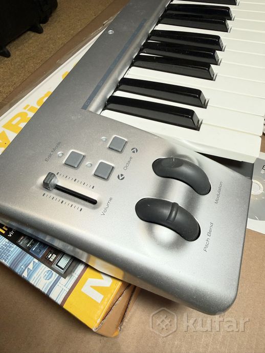 MIDI-клавиатура M-Audio KeyRig 49 прекрасное состо — фото 4