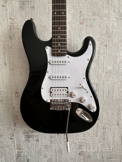 Электрогитара Fender Squier bullet strat HSS BKN — фото 2