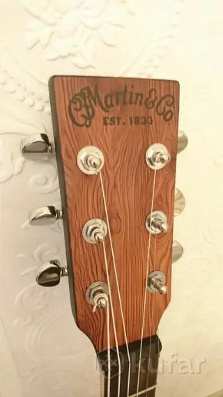 Большая акустическая гитара реплика Martin