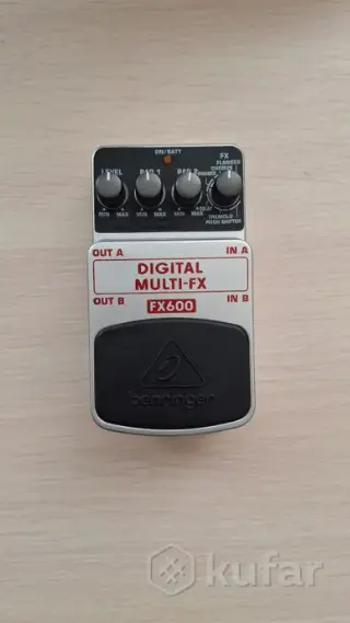 Педаль эффектов Behringer FX600