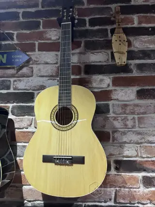 Классическая гитара Laviere CG-39 NT