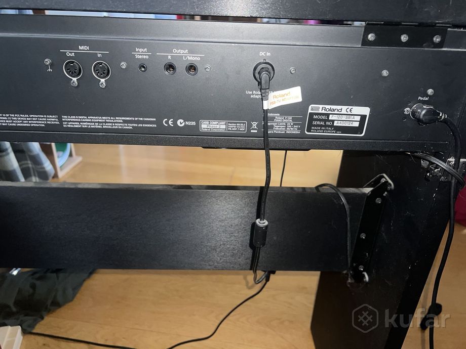 Цифровое пианино Roland f-100 — фото 3