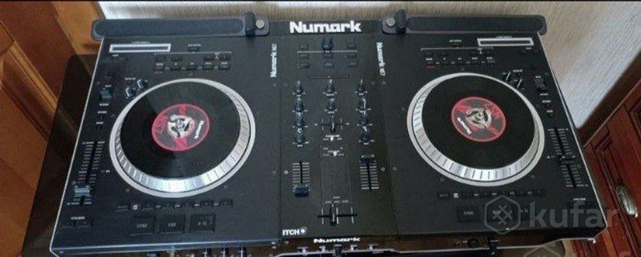 DJ контроллер Numark NS7 mk1