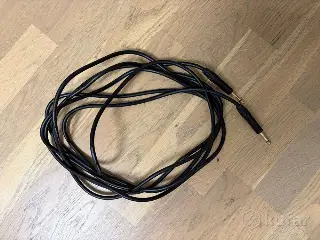 Кабель для электрогитары