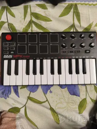 Akai Pro MPK Mini MK2