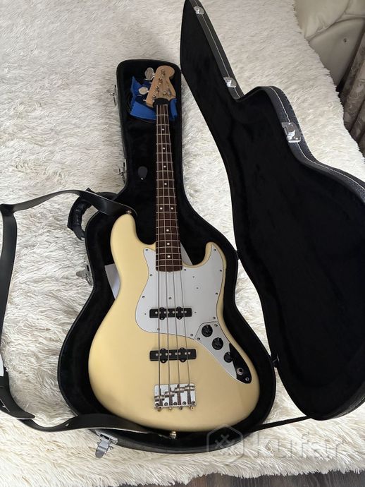 Бас гитара Fender Япония. — фото 1