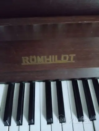 Пианино ROMHILDT