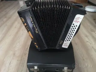 Гармонь тульская 402.