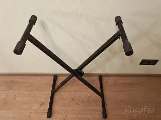 Стойка для синтезатора