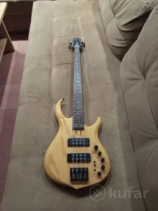 Бас-гитара Sire Marcus Miller M5