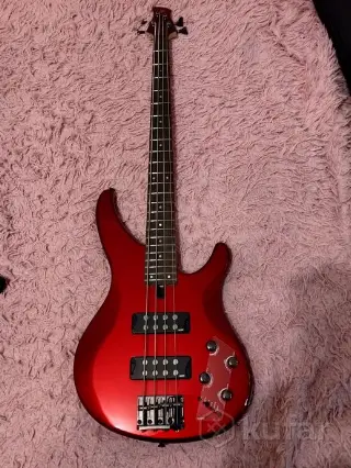 Бас гитара Yamaha TRBX 304 Candy Apple Red
