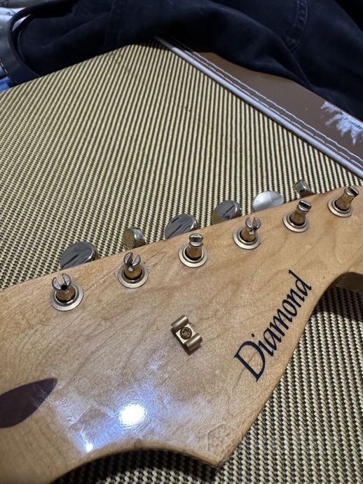 Электрогитара Diamond Stratocaster Japan — фото 5