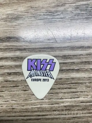 Медиаторы Kiss 2013 Пол Стэнли и Стив Вай, с шоу