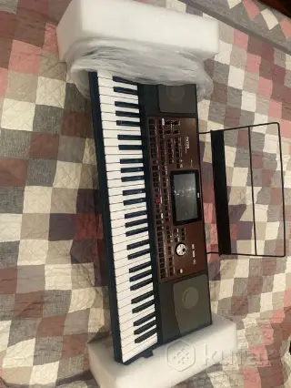 Профессиональный синтезатор KORG Pa 700