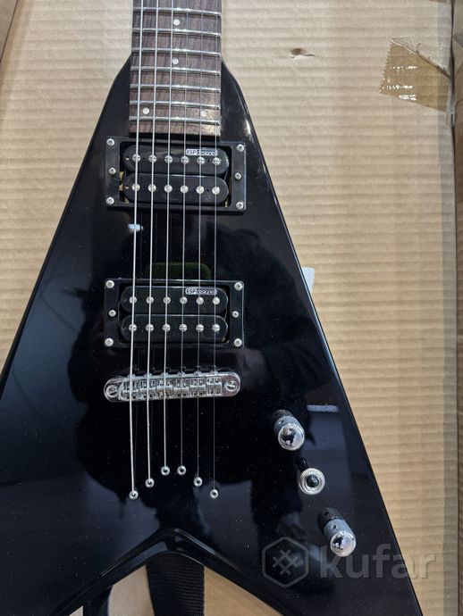Электрогитара ESP Ltd V50 BLK. Отличное состояние. — фото 2