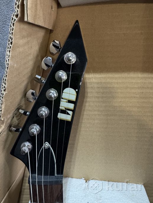Электрогитара ESP Ltd V50 BLK. Отличное состояние. — фото 4