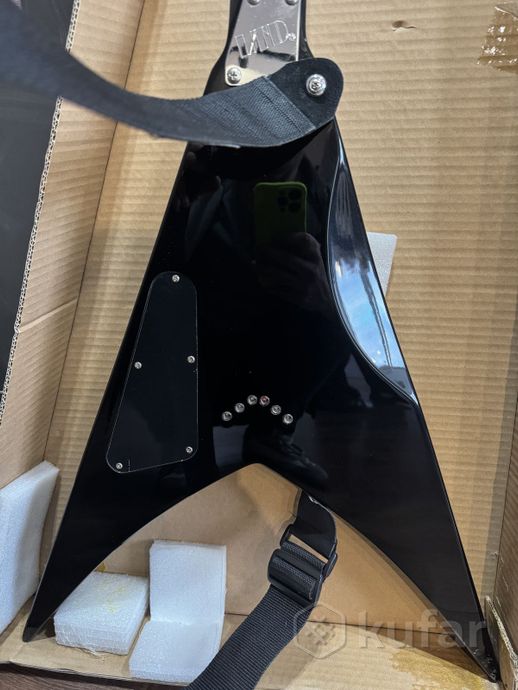Электрогитара ESP Ltd V50 BLK. Отличное состояние. — фото 7