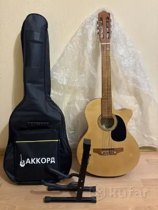 Акустическая гитара «аккорд» с чехлом