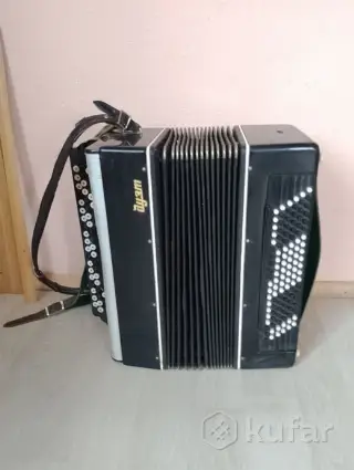 Баян.