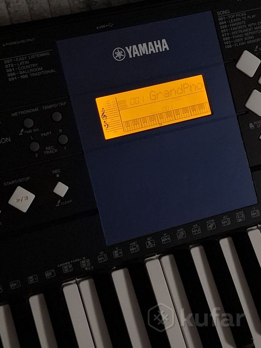 Синтезатор Yamaha PSR-E333 — фото 2
