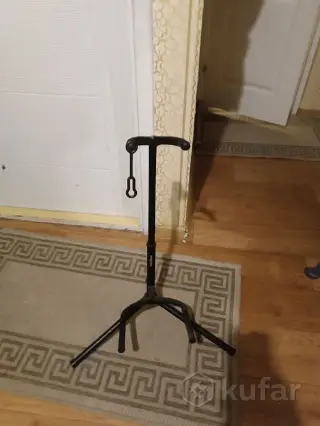 Стойка для гитары
