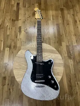 Squier Custom - Коструктор