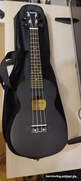 Укулеле Terris TTC-1 BK +чехол Armadil новая
