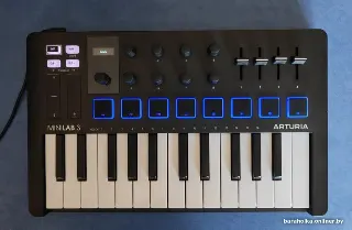 MIDI-клавиатура Arturia MiniLab 3
