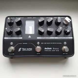 Басовый преамп Two Notes ReVolt Bass