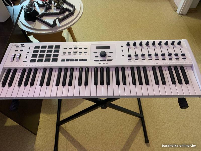 MIDI-клавиатура Arturia KeyLab mkII 61 (белая) — фото 3