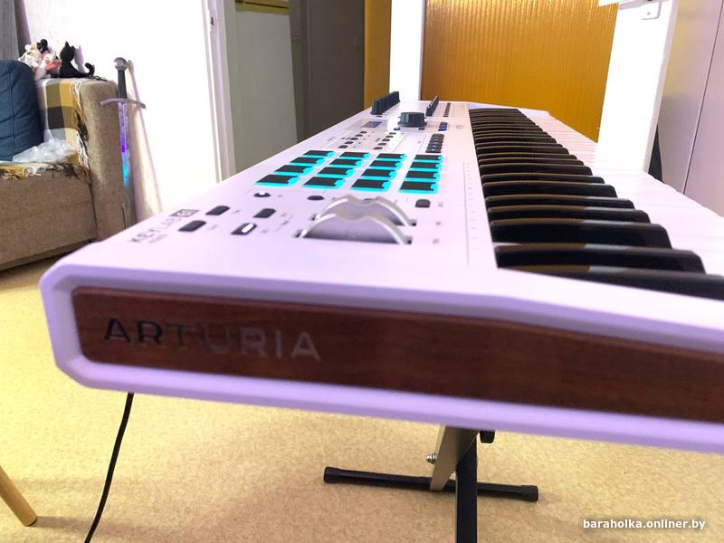 MIDI-клавиатура Arturia KeyLab mkII 61 (белая) — фото 5
