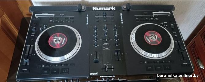 DJ контроллер Numark NS7