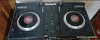DJ контроллер Numark NS7