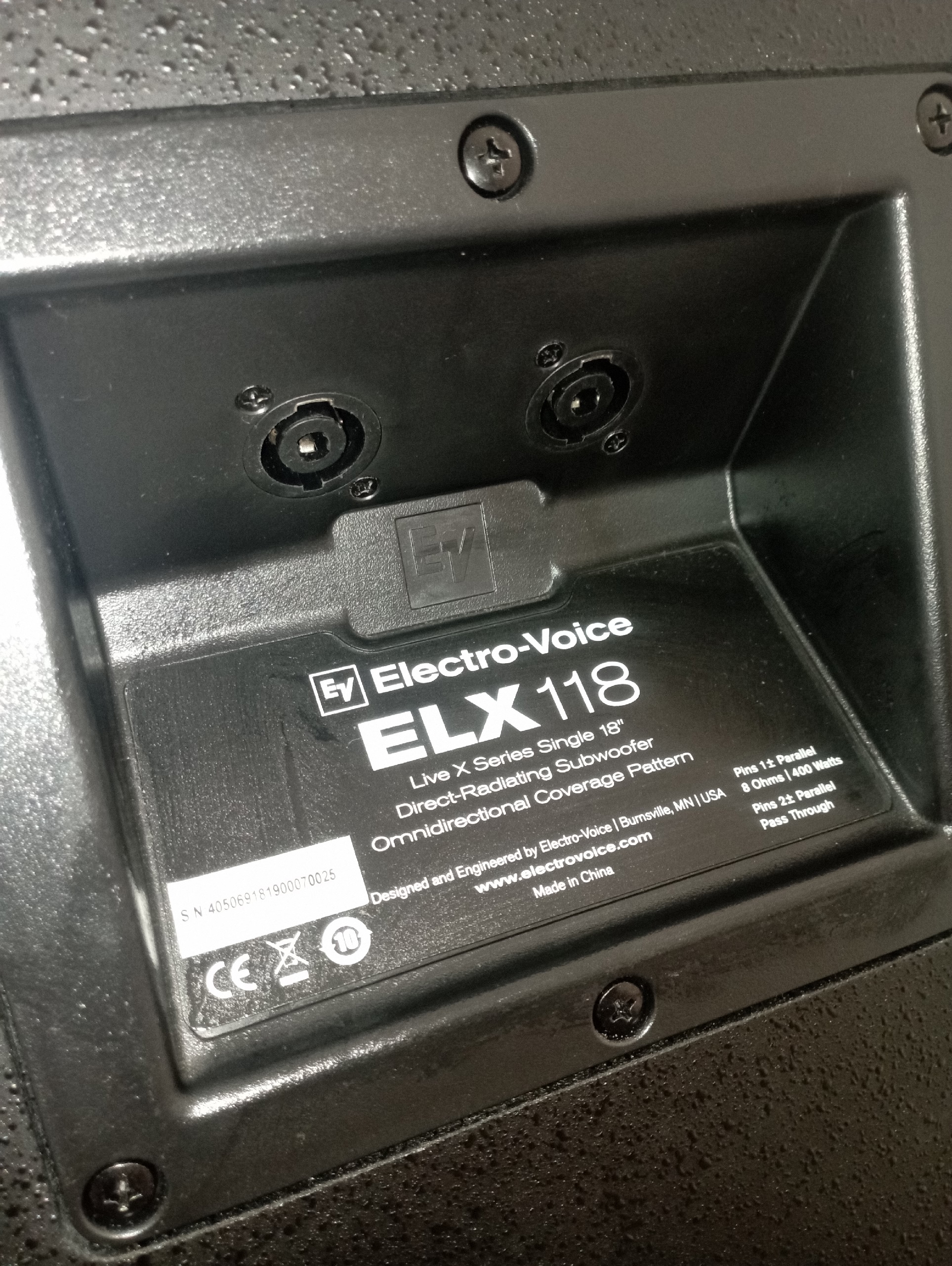 Продам пассивный сабвуфер Electro - voice ELX118, 1шт, состояние очень хорошее, пару царапок эксплуатационного характера, мощность динамика 400 Вт. Чехол для пе — фото 5