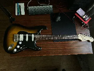Продам Скваер, HSS, tremolo.