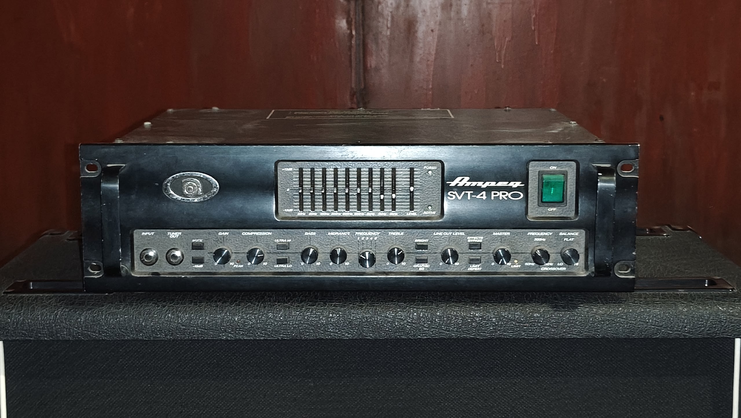 Басовый усилитель Ampeg SVT-4 pro — фото 1