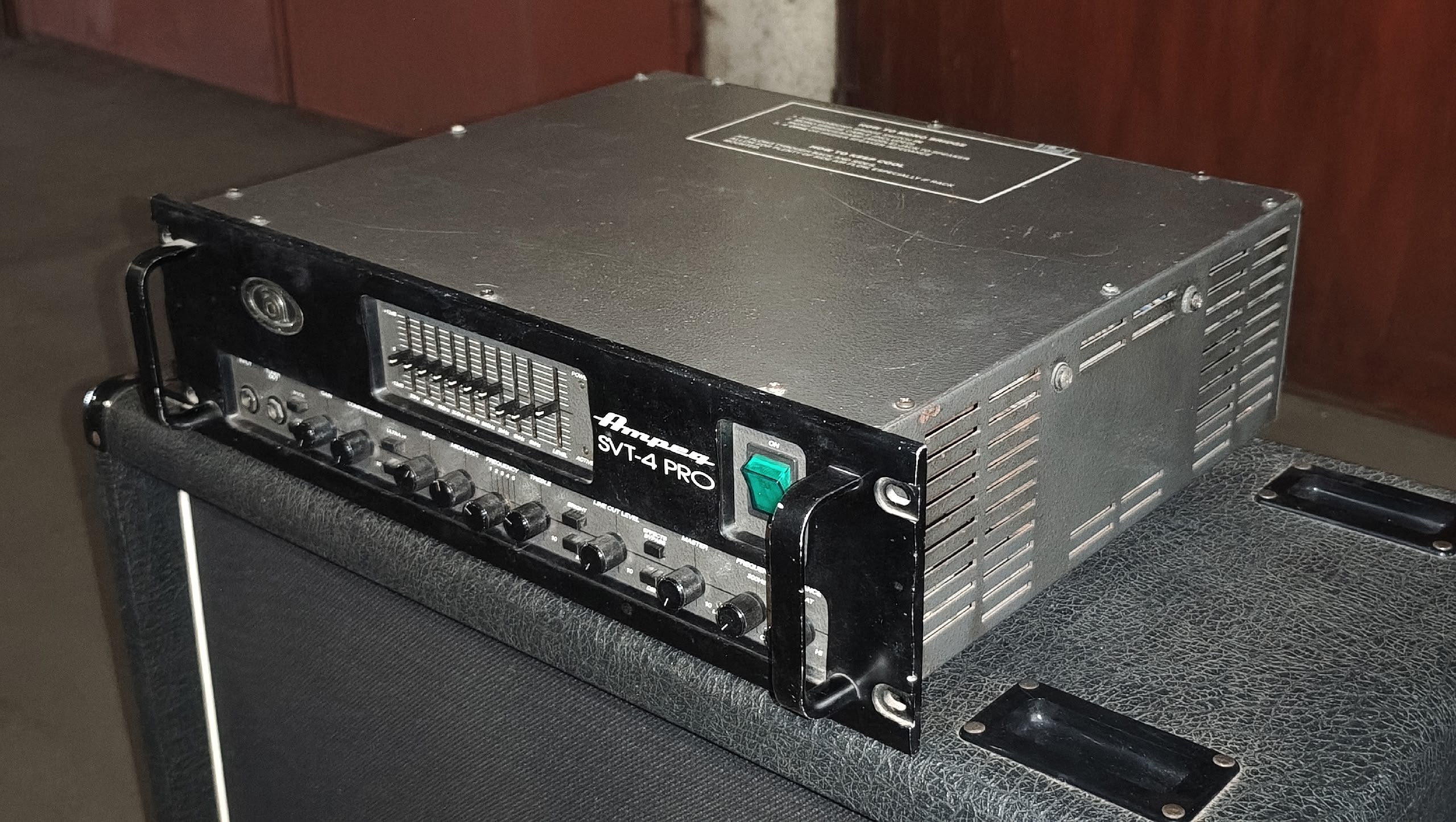 Басовый усилитель Ampeg SVT-4 pro — фото 3