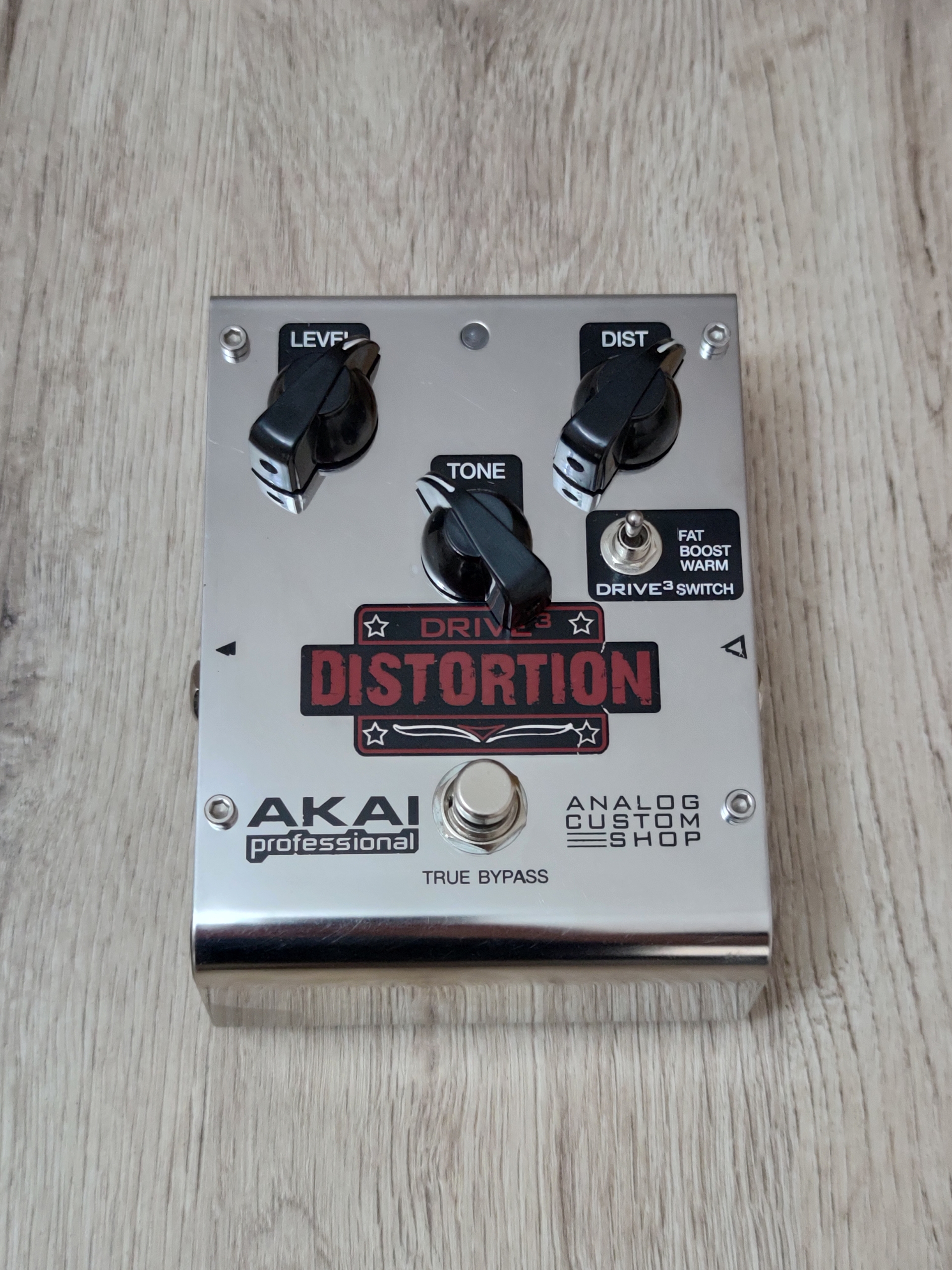 Гитарная педаль Akai Professional Drive3 Distortion
