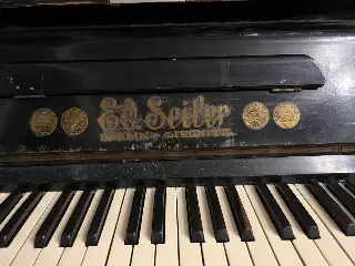 Фортепиано AD. SAILER
